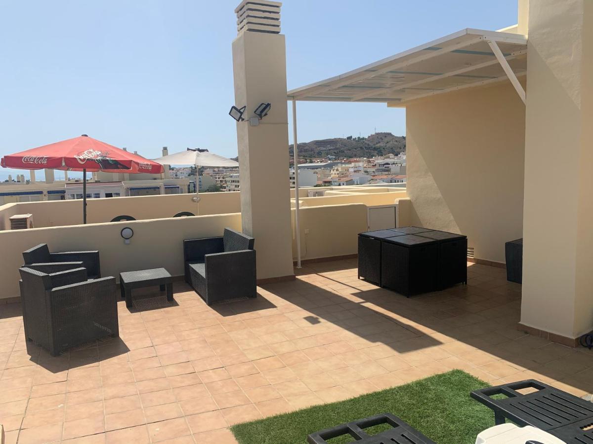Апартаменты Apartamento Atico A 50 Metros De La Playa Will Ринкон-де-ла-Викториа Экстерьер фото