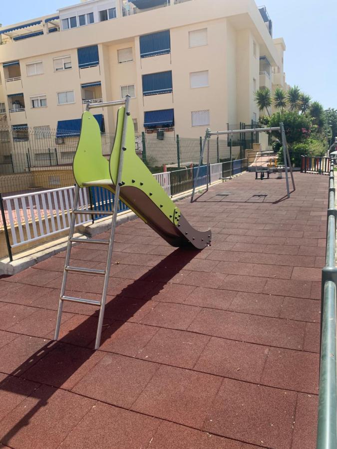 Апартаменты Apartamento Atico A 50 Metros De La Playa Will Ринкон-де-ла-Викториа Экстерьер фото