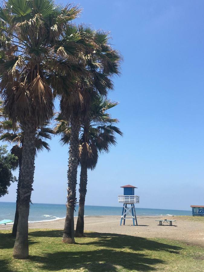 Апартаменты Apartamento Atico A 50 Metros De La Playa Will Ринкон-де-ла-Викториа Экстерьер фото